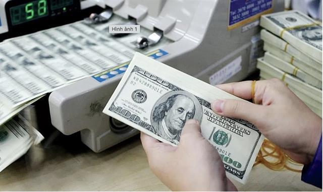 Việt Nam turns the tide with strong trade surplus