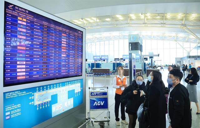 Flight delays rise as air traffic climbs in 2025