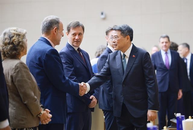 Việt Nams economic transformation opens up major cooperation opportunities with EU: PM