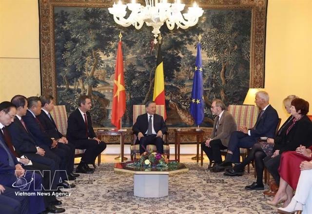 Top Việt Nam leader meets with Belgian Senate Speaker, House President