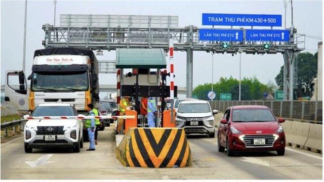 Ministry clarifies fees for e-wallets linked to transport accounts