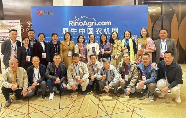 Vietnamese cooperatives promote trade in China