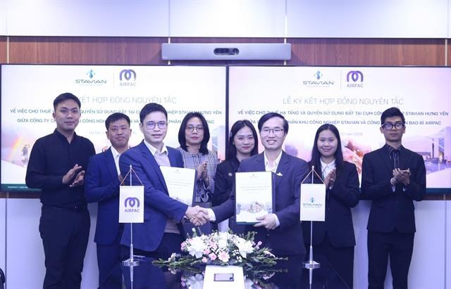 Stavian Hung Yen Industrial Cluster signs infrastructure lease deals