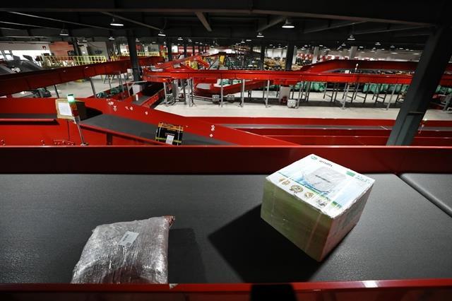 After the boom, Việt Nams e-commerce market becomes a tougher game