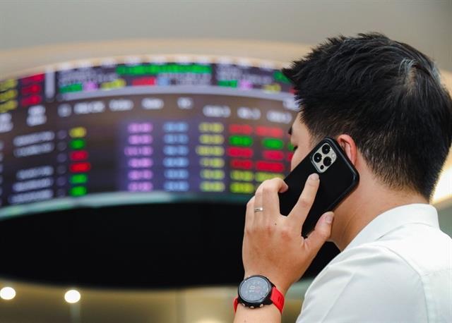 Corporate insiders move to snap up shares after market slump