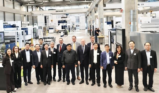 Deputy PM calls on German tech firm to expand investment