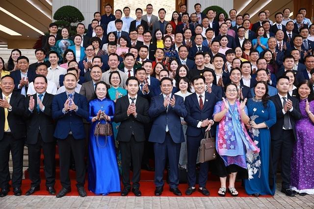 PM urges firms to lead push for double-digit growth