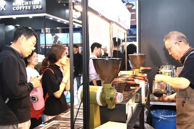 Việt Nams pavilion opens at Coffee Expo Seoul 2026