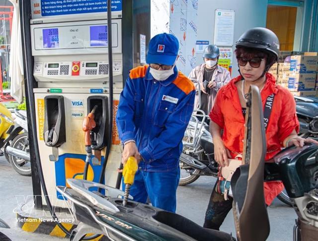 Fuel prices drop again from April 23 afternoon