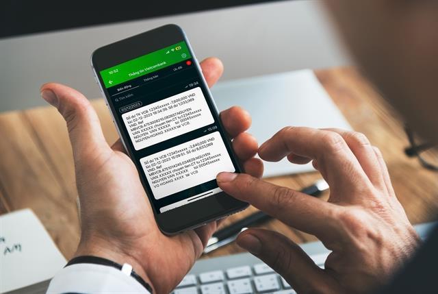 Banks stop processing instant 24/7 transfers for transactions about VNĐ500 million