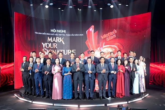 Viettel honours top performers for innovation and frontline service