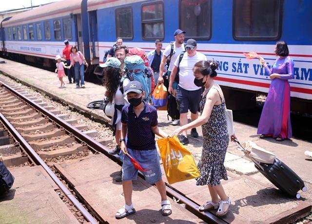Việt Nam railways accelerate digital shift, green transition