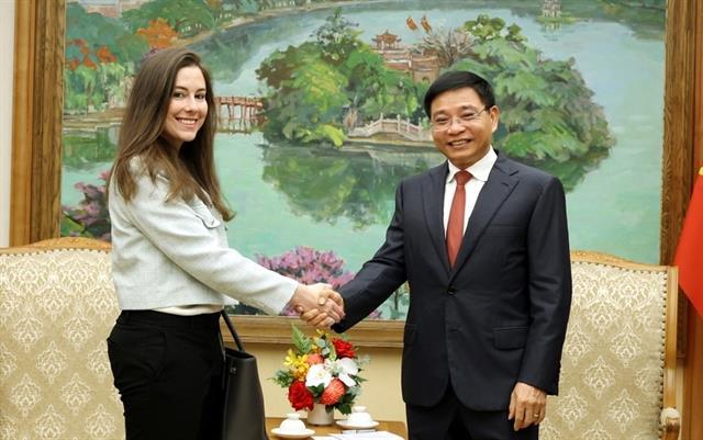 Deputy PM calls for stronger AWS support for Việt Nams digital infrastructure