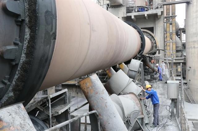 Steel, cement and electricity firms to trade emissions quotas under VIệt Nams carbon market