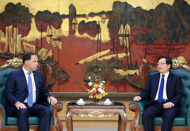 Việt Nam encourages US firms to expand investment in high-tech sectors: Deputy PM