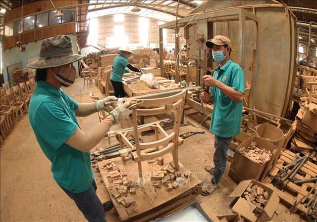 Việt Nams wood exporters race to stay on growth path