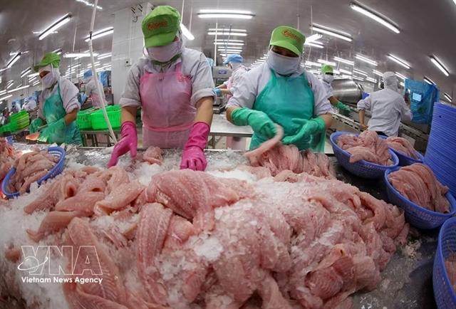 Authorities urged to clear bottlenecks to propel agro-forestry-fishery exports beyond 74 bln