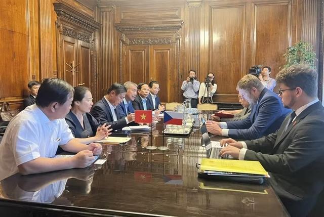 Việt Nam, Czech Republic step up local investment, trade cooperation