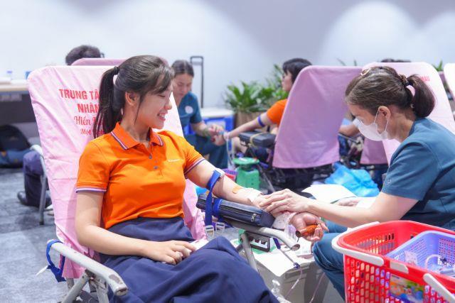 SACOMBANK launches 14th Connecting Hearts blood donation campaign