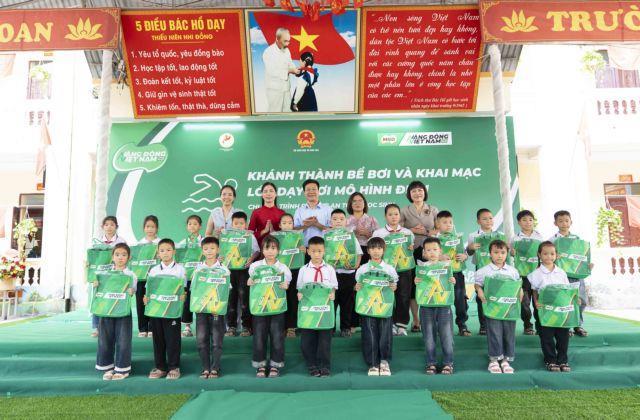 Nestlé Việt Nam partners with Ministry of Education and Training to launch pilot swimming programme in Bắc Ninh