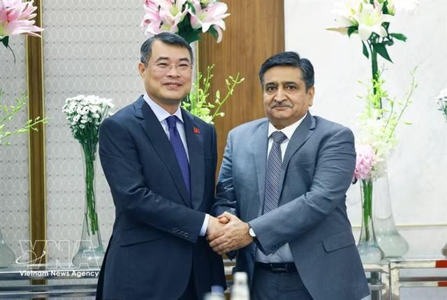 PM urges Indian groups to invest in clean energy, infrastructure in Việt Nam
