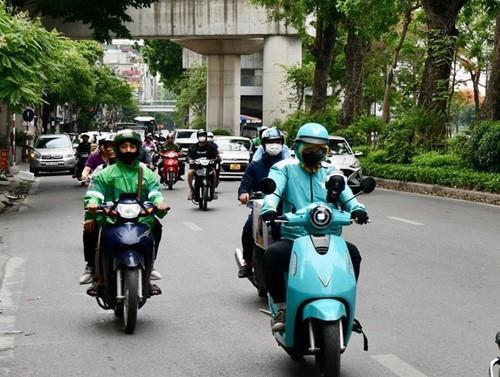 Grab pricing, fees under scrutiny in Việt Nam