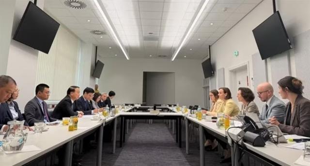 Việt Nam, Austria exchange experience in crypto-asset market supervision
