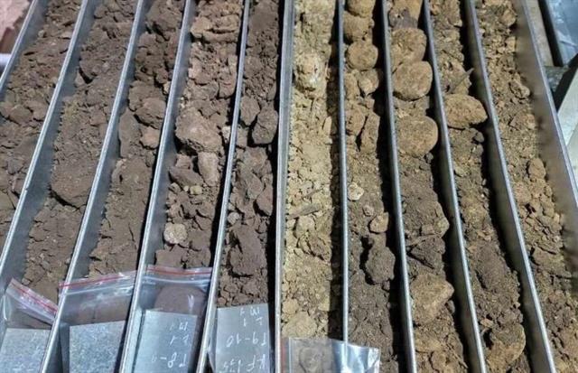 Hà Nội gives green light to controlled pilot of rare earth oxide production