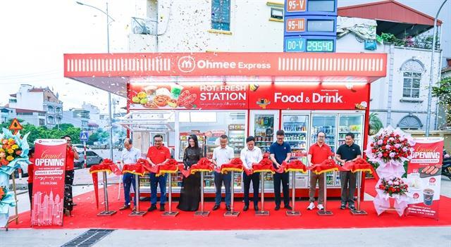 Petrolimex, Ohmee Vietnam launch convenience store model at Hà Nộis petrol stations