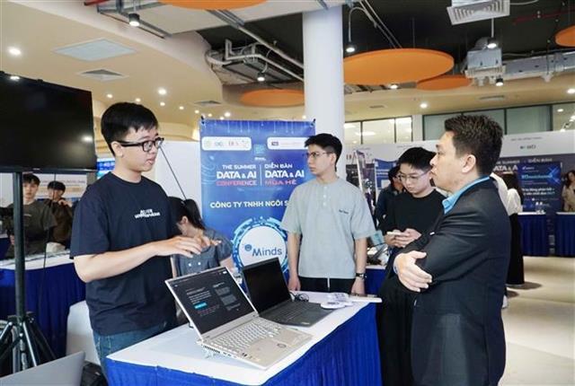Việt Nam targets ASEAN AI hub status by 2030
