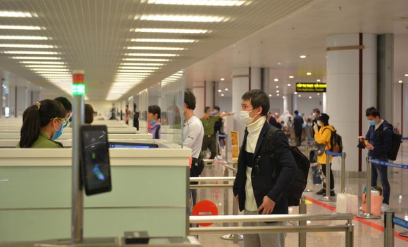 Public security ministry proposes tighter coordination in managing foreign residents