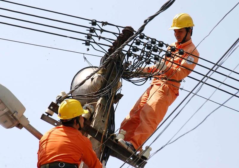 EVN invests 5.9b in power projects in 2016