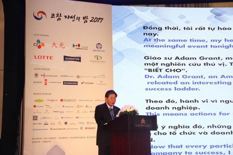 KOCHAM Charity Night raises over VND4.6b in cash, gifts