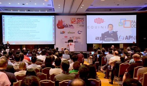 60% use internet in VN