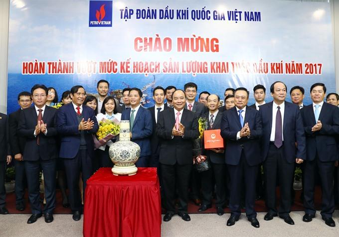 PM asks PetroVietnam to enhance business efficiency