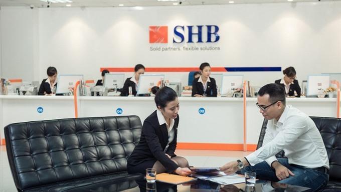 Banks look abroad in rush for long-term capital