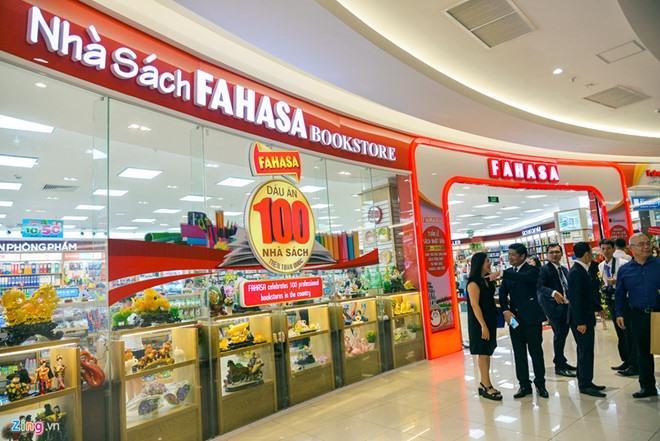 Viet Nams biggest bookstore chains to debut shares on UPCoM