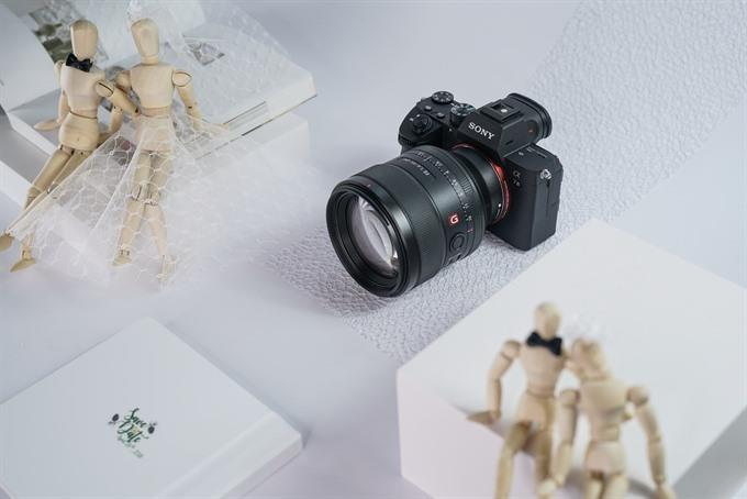 Sony brings new camera to Viet Nam