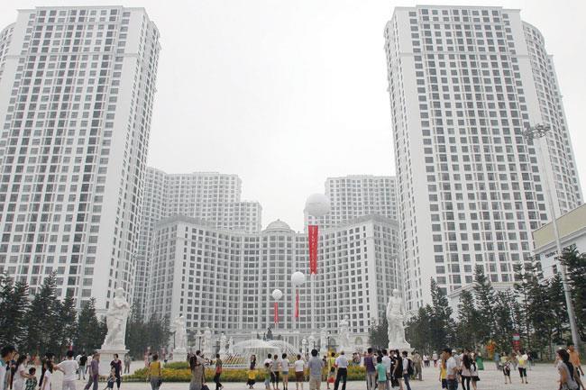 Property firm Vinhomes to list on HOSE