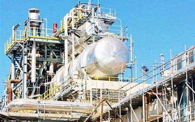 Oil firms pile up losses, shares take beating