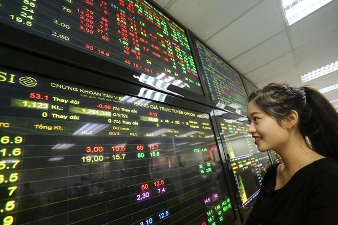 VN stocks bolstered by earnings expectations