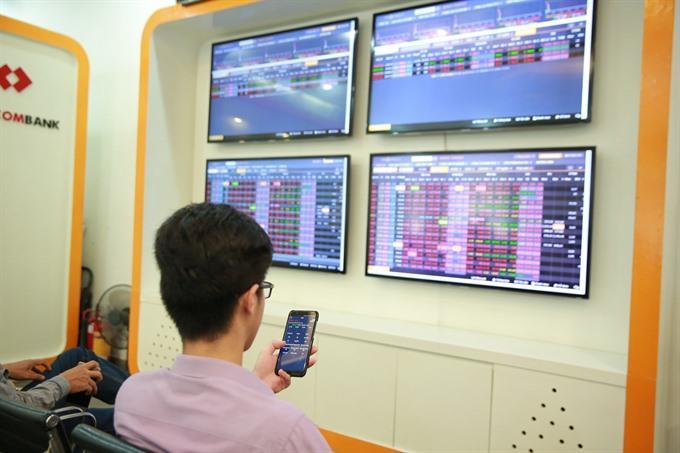 VN shares slump amid trade war fears