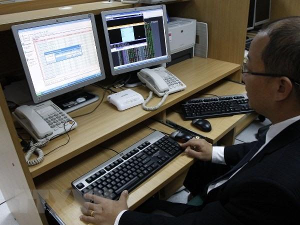 Shares forecast to fluctuate in September