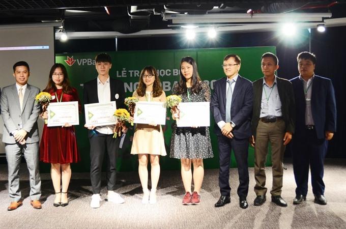 VPBank awards 43,000 scholarships