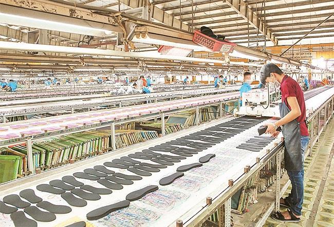 Conference discusses measures to boost HCM Citys dwindling exports