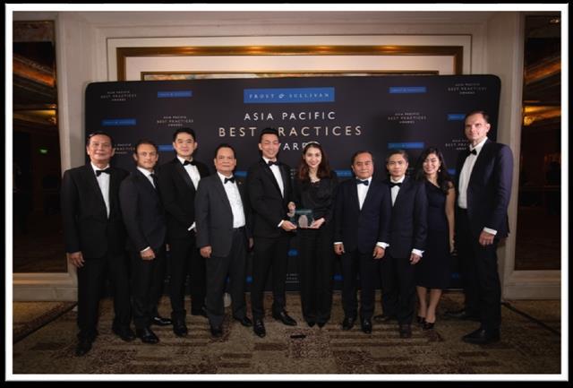 Hoan My Medical Group receives Viet Nam Hospital of the Year award