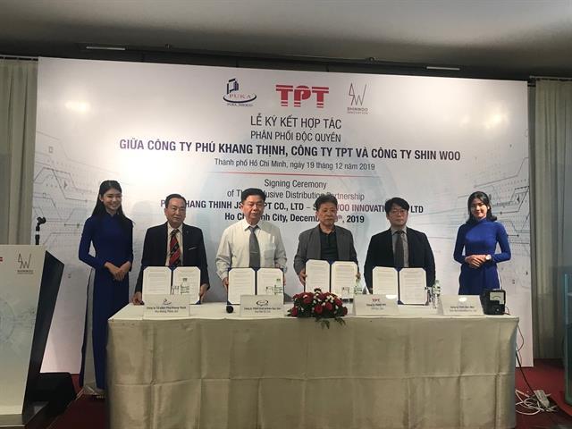 HCM City business signs MoU with 2 Korean companies to distribute electrical safety device