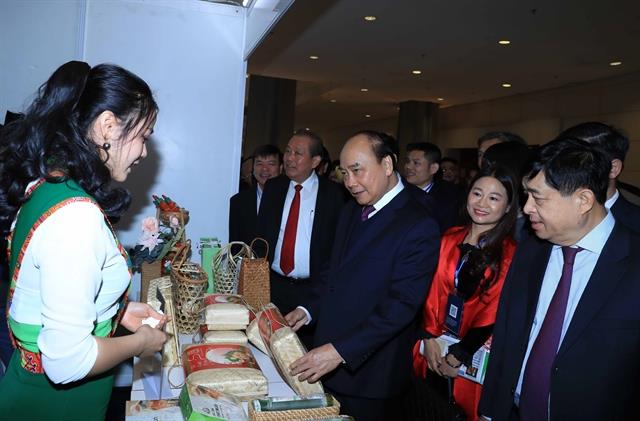 PM urges firms to highlight difficulties