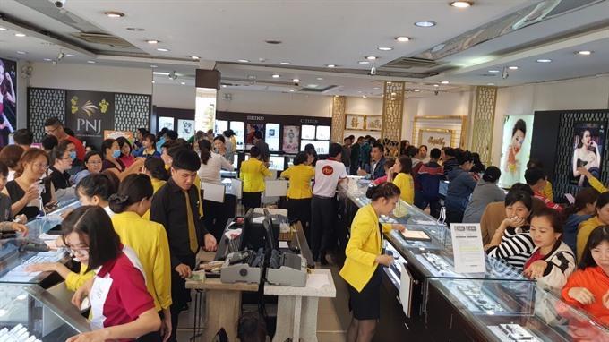 Gold shops prepare for sales surge