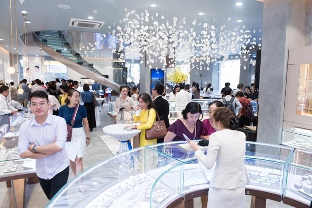 State-owned blue chips not suitable for covered warrant trading